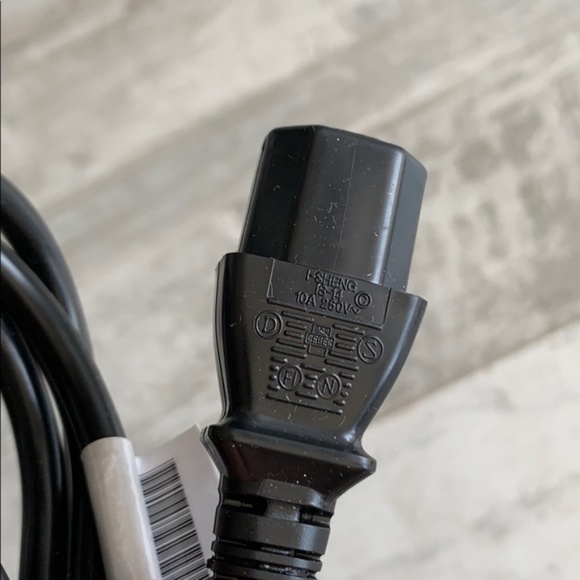 I-Sheng EUR Black Thick Monitor Power Cable NWT - Picture 8 of 9
